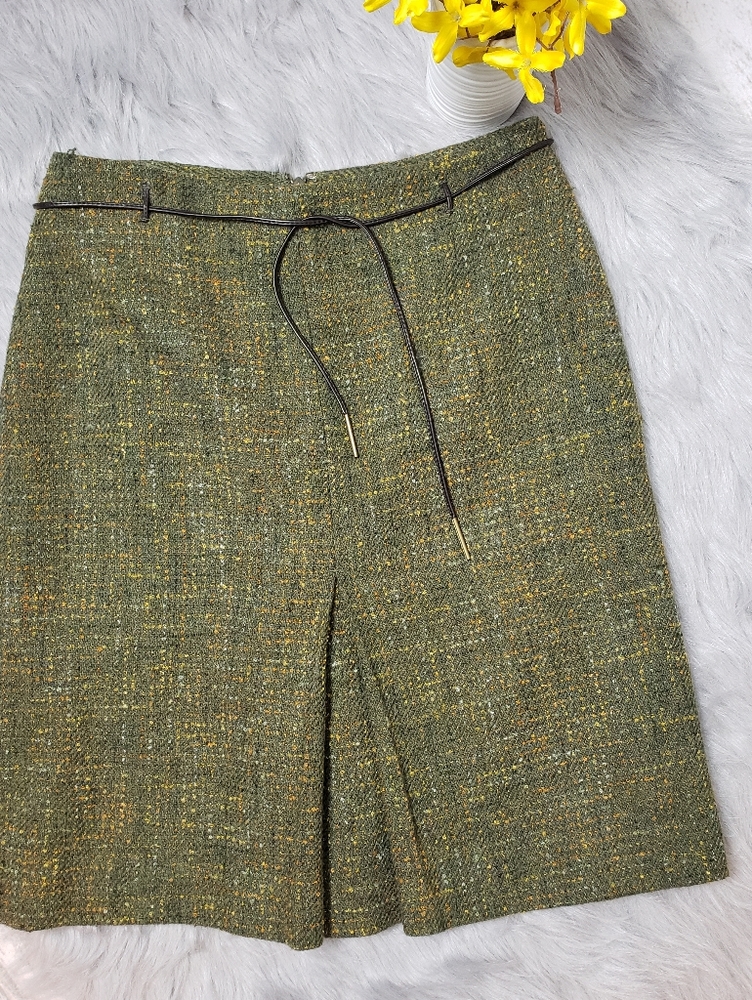 Ann Taylor loft Women's wool Skirt Size 6